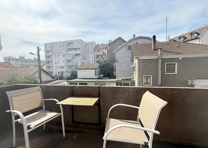M093 Marquer A Avec Balcon Annemasse